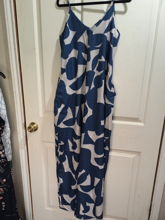 SHEIN Dresses & Skirts - SHEIN Blue and White Abstract Maxi Dress